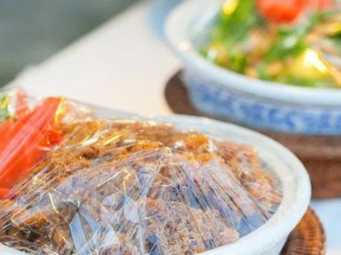 Nguy hiểm hơn cả thức ăn ôi thiu: Sai lầm khi dùng màng bọc thực phẩm mà 9/10 người mắc phải