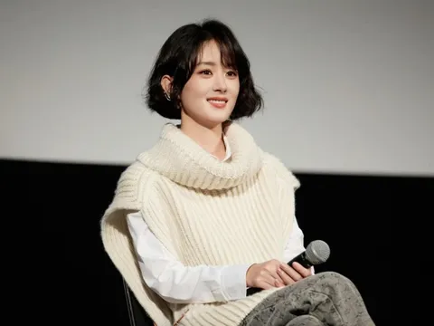 Nữ diễn viên Triệu Lệ Dĩnh bất ngờ lên tiếng cầu xin truyền thông