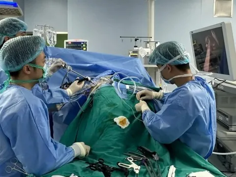 Bệnh nhân đầu tiên tại Việt Nam được ghép thận tự thân