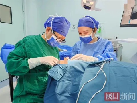 Người đàn ông bất ngờ phát hiện mắc ung thư: Bác sĩ nói "do chủ quan với 1 thứ ở trên mặt suốt 20 năm"