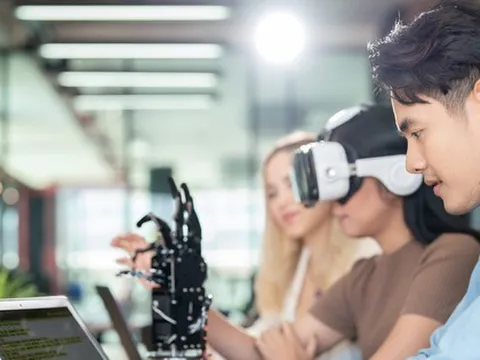 ChatGPT dự đoán 10 công việc HOT nhất năm 2026, biết trước để xuất phát sớm hơn đối thủ khác!