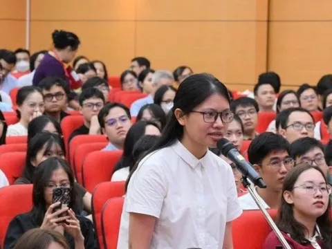 Siết đào tạo ngành y