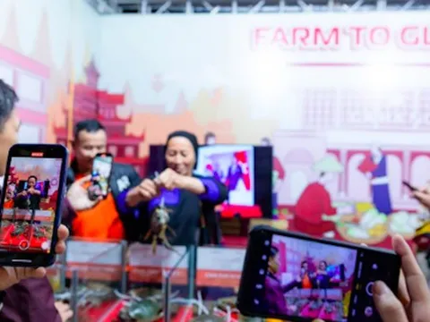 Bất ngờ về số tiền người Việt dành cho mua sắm online