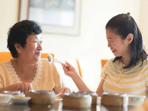 Sau trung niên mới nhận ra: Muốn gia đình không sứt mẻ, chớ dại nhắc lại 3 điều này với con cái