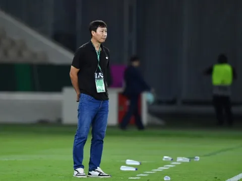 Phỏng vấn HLV Kim Sang-sik sau trận thua của U23 Việt Nam: "Đây chưa phải kết thúc, chúng tôi sẽ nhanh chóng xốc lại tinh thần"