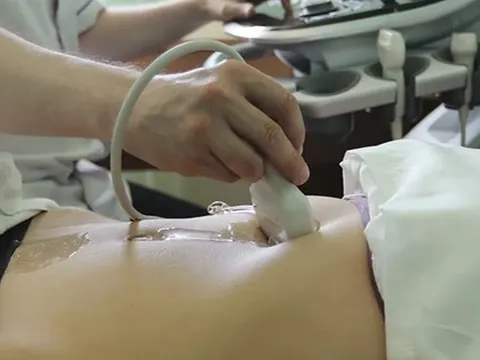 Người phụ nữ 60 tuổi mắc ung thư gan, một nửa gan là mỡ vì ngày nào cũng ăn 2 món "vạn người mê"