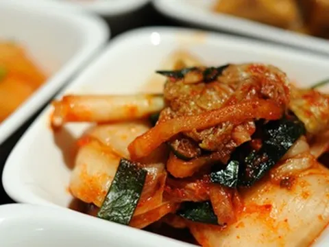 Cả gia đình 3 người lần lượt qua đời: Bác sĩ liên tục cảnh báo 4 loại thực phẩm để lâu trong tủ lạnh có thể “tiếp tay” cho ung thư