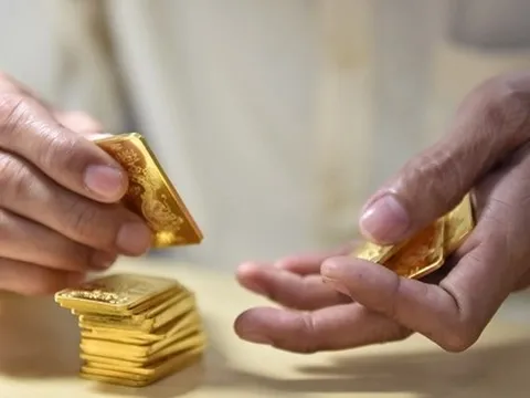 Giá vàng vượt mốc 190 triệu đồng/lượng, hàng triệu người dân đang giữ vàng băn khoăn: Từ 9/2, vàng nhẫn, vàng miếng mất hóa đơn có bán được không?