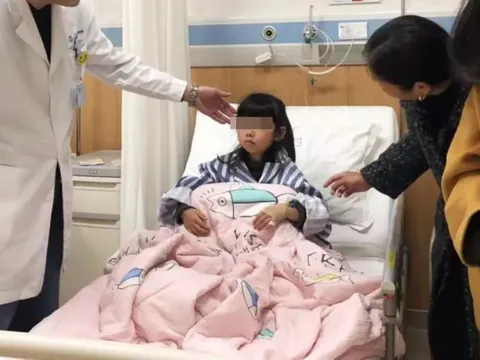 Học sinh lớp 7 bị ung thư dạ dày vì mê món rau "chua chua, giòn giòn" rất quen trên mâm cơm Việt