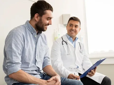 Phát hiện 2 độ tuổi mà sức khỏe bỗng xuống dốc rõ rệt - không phải 50