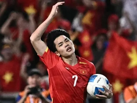 Đình Bắc "lụm" giải châu Á mỏi tay, netizen khen đáng yêu vô đối vì cách bày tỏ cảm xúc đậm dấu ấn "Bắc Còi"