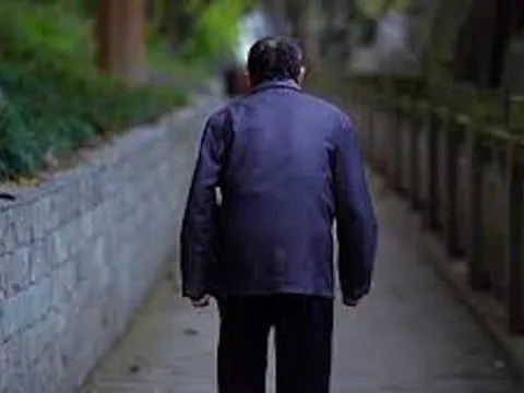 Đau tim đi khám, cụ ông sốc nặng khi được chẩn đoán "mang thai"