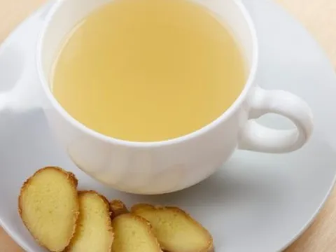 Người đàn ông 48 tuổi uống trà gừng mỗi ngày, 1 năm sau đi khám kết quả khiến bác sĩ "chấn động"