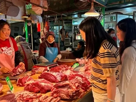 Đi chợ Tết mua thịt bò thấy 4 đặc điểm này phải "quay xe" ngay, tặng MIỄN PHÍ cũng đừng mang bệnh về nhà