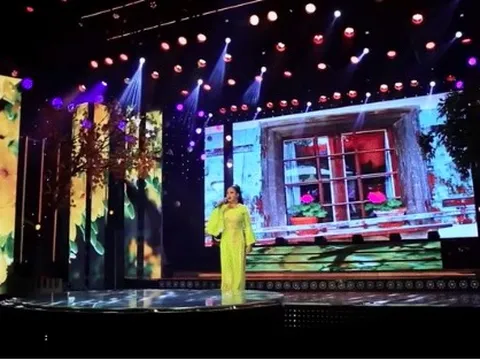 Cát-xê trăm triệu trong Vbiz không thiếu nhưng để dùng dao chặt cả khối vàng thì chỉ có một người