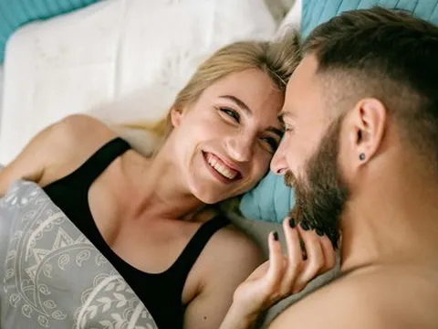 Những phản ứng kỳ lạ nhất của phụ nữ khi “lên đỉnh”