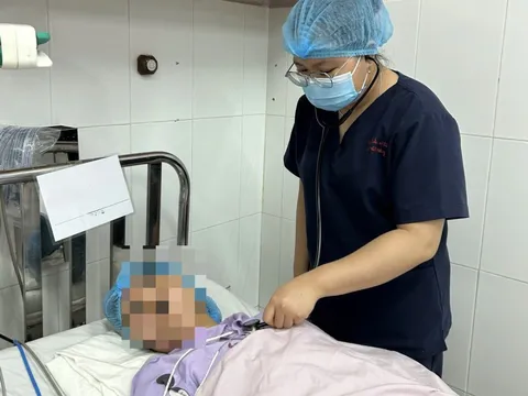 Cả gia đình nhập viện sau bữa cơm cá biển