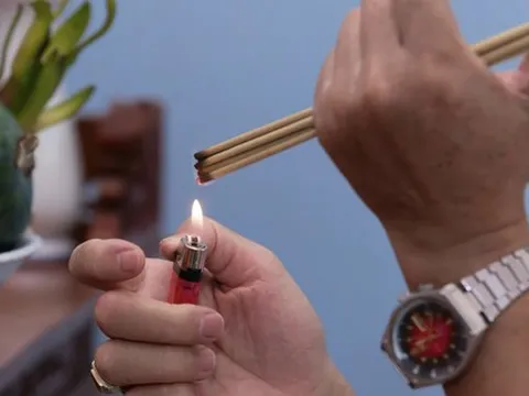 Đốt vàng mã, thắp nhang ngày Tết tránh ảnh hưởng sức khoẻ