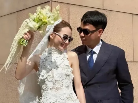 Ảnh cưới của MC Huyền Trang với cầu thủ Đức Huy