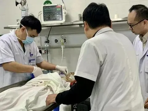 Hai bệnh viện hạng đặc biệt ‘căng mình’ xử lí hàng trăm ca cấp cứu xuyên Tết