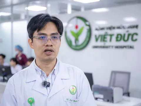 Vụ nghi em rể ném vật liệu nổ vào nhà anh vợ mùng 2 Tết: Bác sĩ Bệnh viện Hữu Nghị Việt Đức thông báo tình hình hiện tại của 5 người chuyển viện