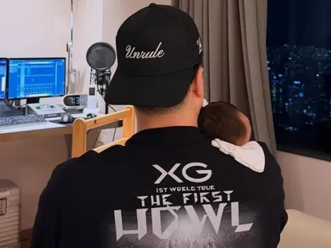 Cảnh sát đột kích khách sạn, bắt khẩn cấp nam ca sĩ tàng trữ chất cấm