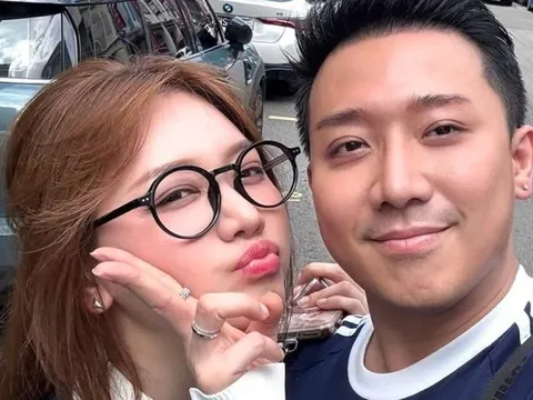 Hari Won gửi 1 bức ảnh, Trấn Thành vừa xem liền thốt lên: "Anh quê quá"