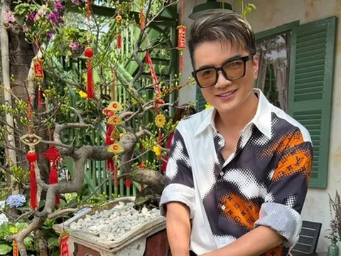 Đàm Vĩnh Hưng: "Tôi nghĩ hình như mình là yêu quái chứ không bình thường"