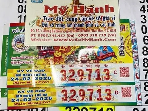 Trúng độc đắc 8 tỉ đồng xổ số miền Nam, 2 người phụ nữ liền mở sổ tiết kiệm