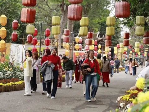 Du lịch Hà Nội tăng tốc ấn tượng, bứt phá cả lượng lẫn chất