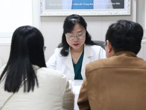 Nhiều người trẻ 20 tuổi trứng cạn, không có tinh trùng: Bác sĩ cảnh báo "thủ phạm"