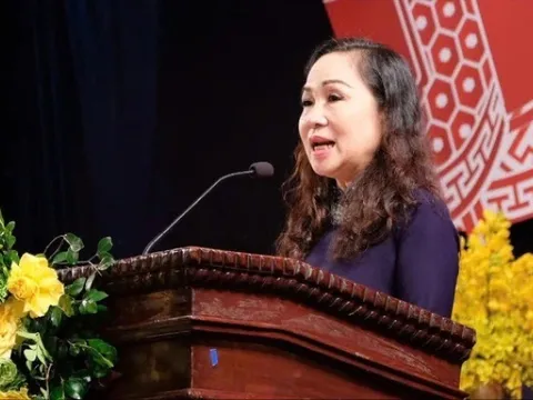 NSND Trịnh Thúy Mùi ứng cử Đại biểu Quốc hội Khóa XIV