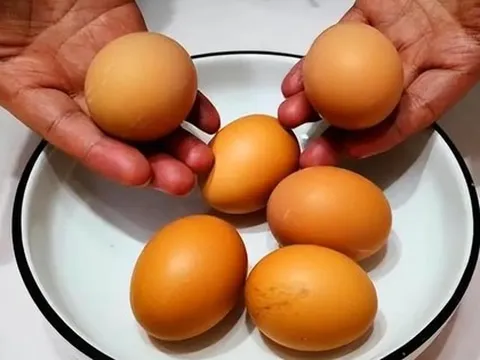 Đi chợ chọn trứng to nhất hay nhỏ nhất tốt hơn?