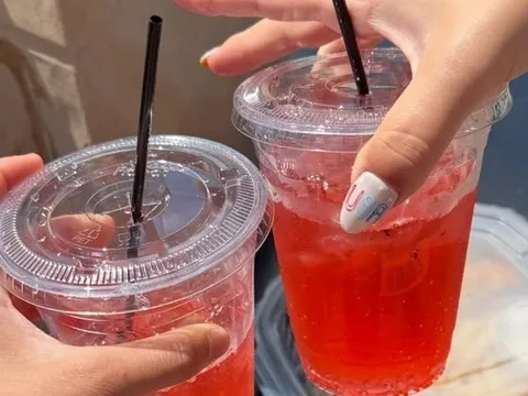 Ngày càng nhiều người “trẻ măng” bị suy tim, bác sĩ chỉ ra: 4 đồ uống này “phá tim” còn nhanh hơn thức khuya