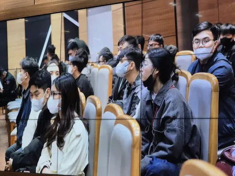 Bắt nhiều bình luận viên nổi tiếng và những kẻ cầm đầu của Xôi lạc TV