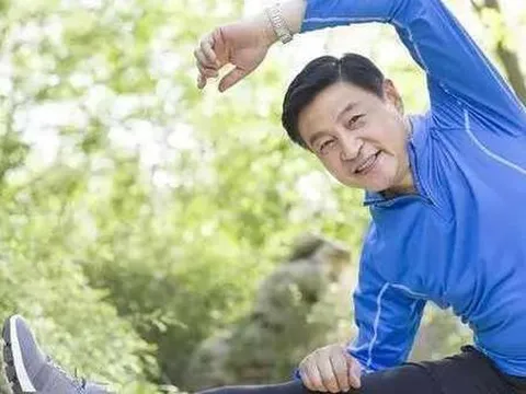 Hiện tượng kỳ lạ: Hầu hết những người đàn ông có thể sống lâu đều ngừng làm 4 điều này sau 55 tuổi