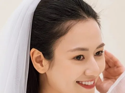 Diễn viên Việt Hoa cưới