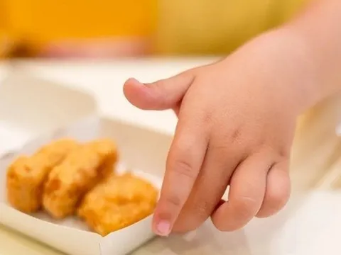 Nạp quá nhiều những món ăn này, trẻ dễ "tăng động"