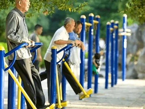 Ai sống lâu hơn: người ít vận động hay tập thể dục mỗi ngày? Một cuộc khảo sát 36.383 người cao tuổi đã đưa ra câu trả lời