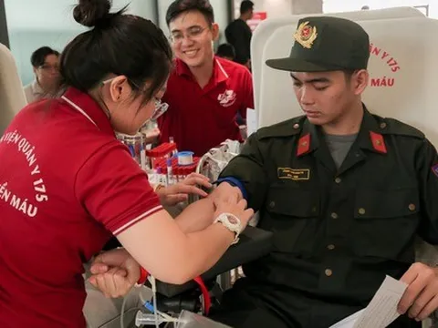 Thứ trưởng Nguyễn Tri Thức: Không có máu, bác sĩ giỏi đến đâu cũng khó cứu người