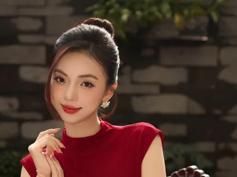 Hoa hậu Sinh viên Việt Nam thay đổi ra sao sau 4 tháng đăng quang?