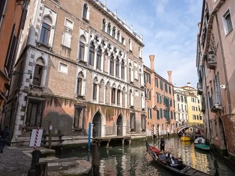 Dự án nghệ thuật Việt Nam lần đầu xuất hiện tại Venice Art Biennale, trưng bày trong cung điện lịch sử