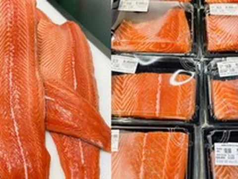 Mua cá hồi siêu thị: Nhân viên tiết lộ chi tiết "vàng" trên thớ thịt, chỉ mất 3 giây liếc nhìn