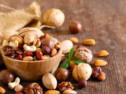 Hạt nảy mầm có thực sự vô hại? Ăn vào có thể làm tan cục máu đông như lời đồn lan truyền trên mạng? Sự thật khiến nhiều người bất ngờ