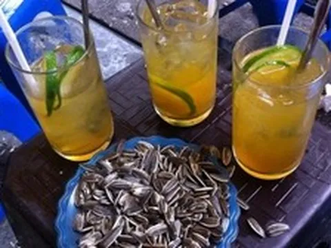 Sỏi thận rất “sợ” loại nước quen thuộc này, người Việt uống nhiều mà không hay biết