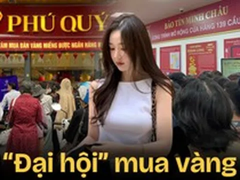 Giá vàng giảm 2 hôm liên tiếp: Dân văn phòng đi mua vàng từ 5h sáng, người “cầm giấy hẹn đi lấy vàng” mặt buồn thiu