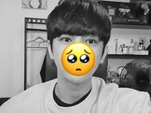 Nam ca sĩ điển trai qua đời đột ngột ở tuổi 32, sau đó mẹ anh cũng mất vì quá nhớ con