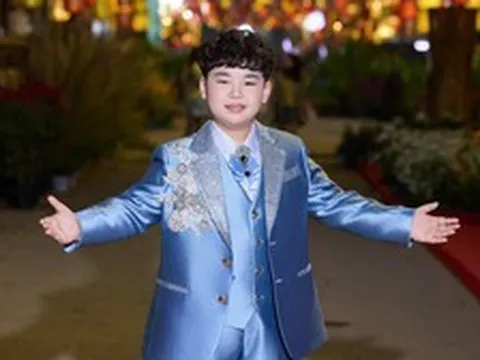 "Thần đồng opera" Dương Đức Hải gây ấn tượng với thành tích học tập đáng nể