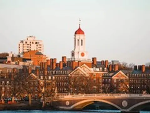Harvard vs MIT: Trường nào khó vào hơn?