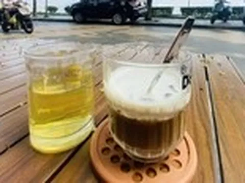 Uống quá nhiều cà phê mỗi ngày gây hại tim thế nào?